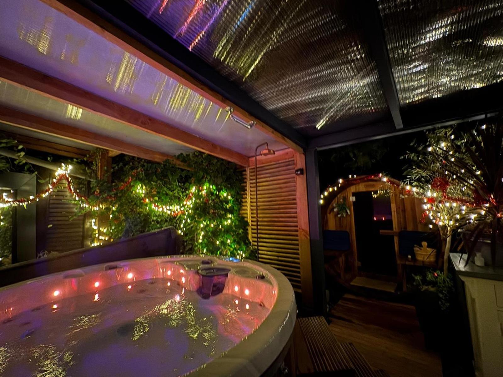 Romantisch Wellness Appartement Met Prive Hottub Sauna Gamesroom Den Ham Zewnętrze zdjęcie